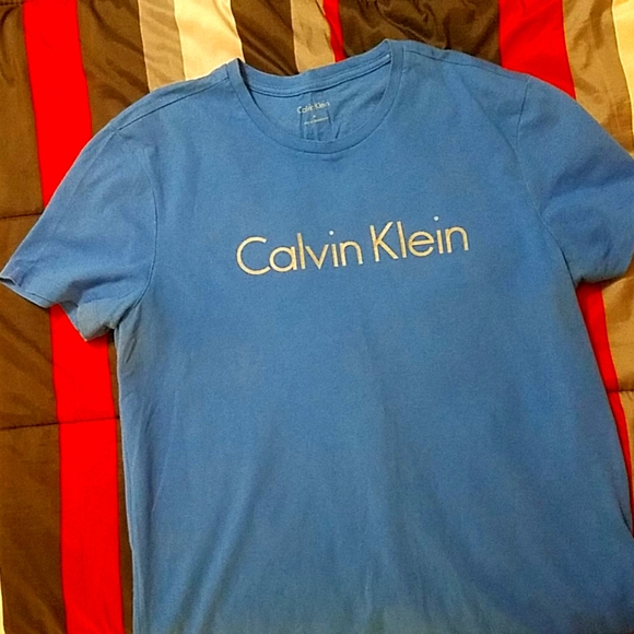Calvin Klein tee - Picture 1 of 2